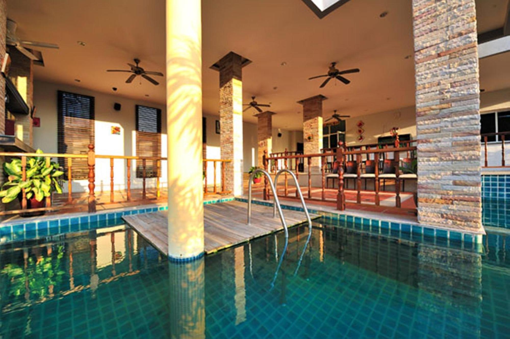 Apk Resort Patong Exterior foto