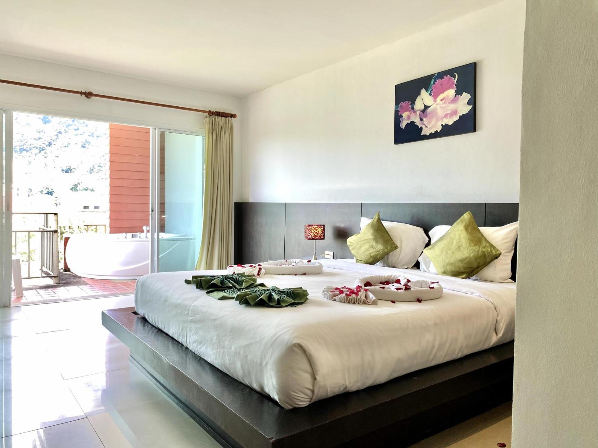 Apk Resort Patong Exterior foto
