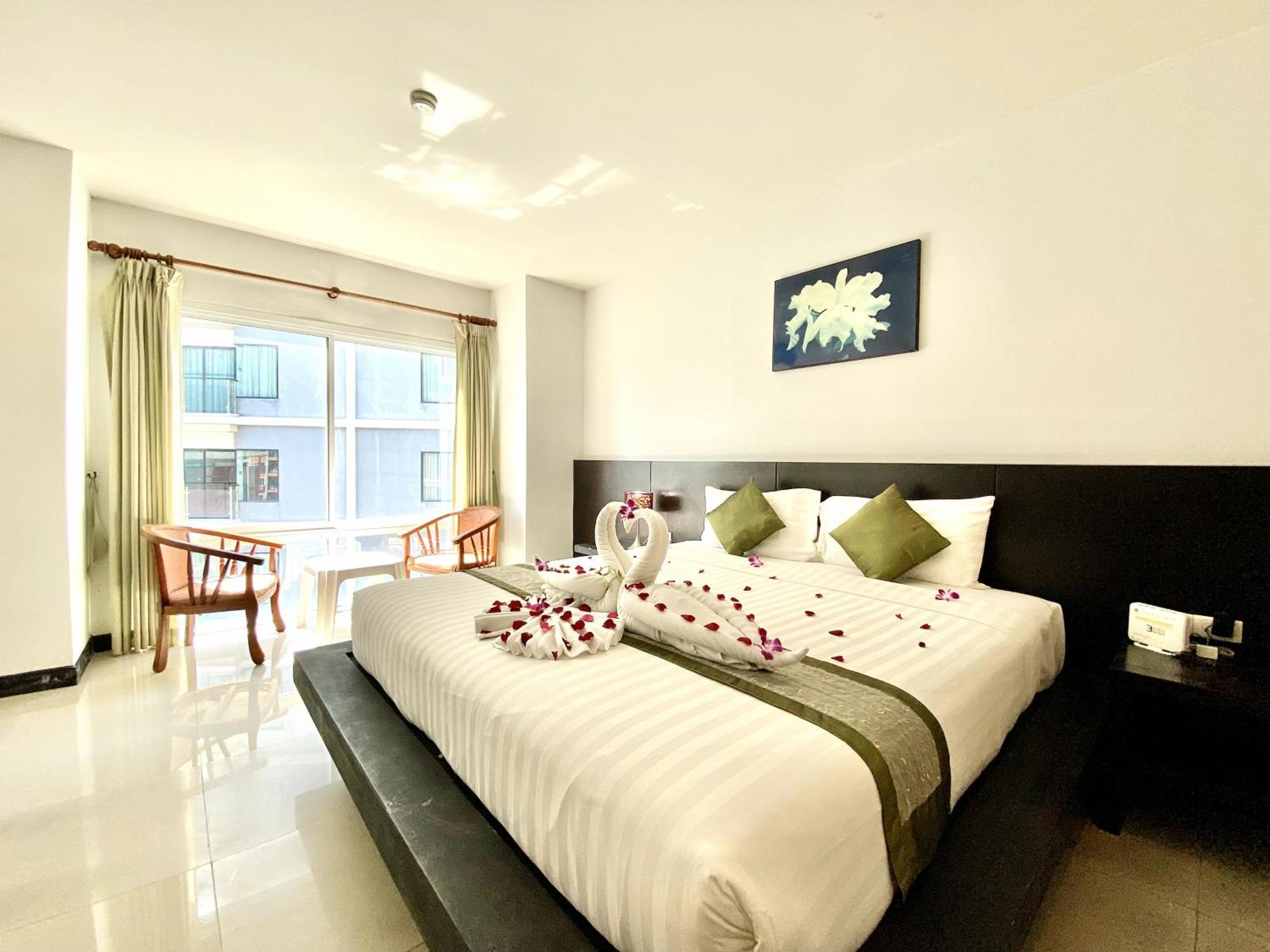 Apk Resort Patong Exterior foto