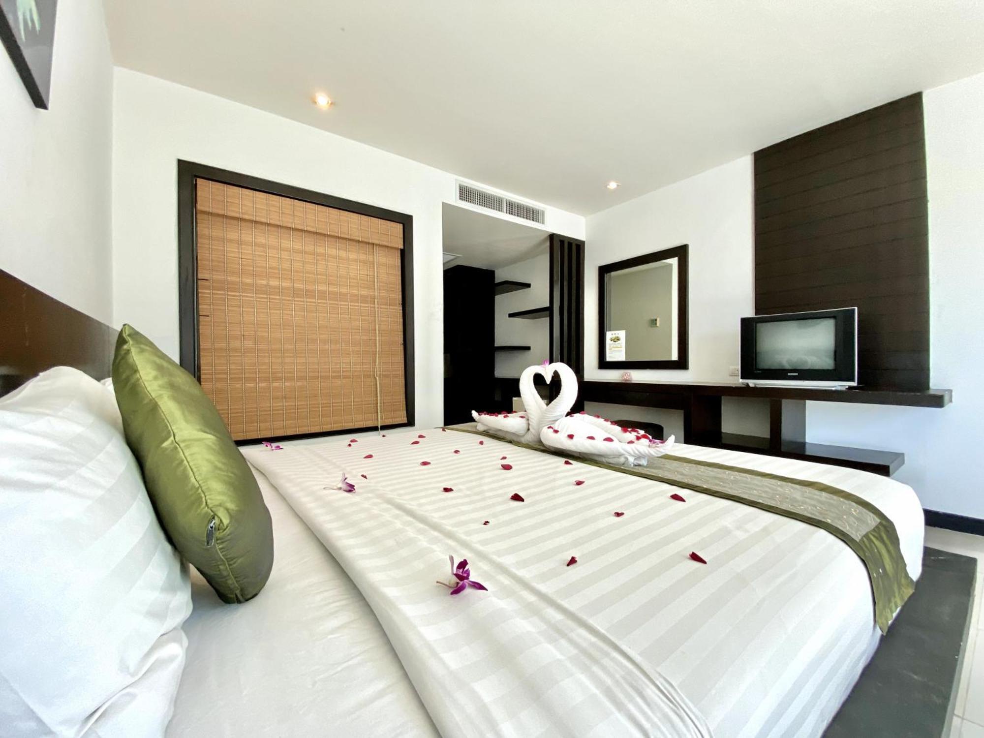 Apk Resort Patong Exterior foto